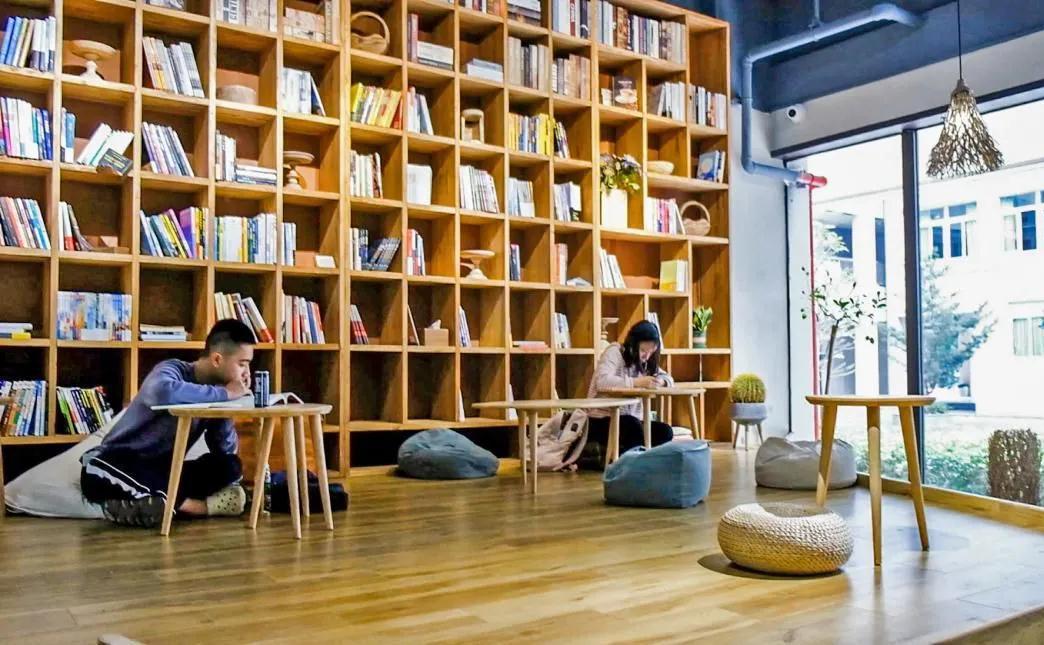 广州最广大学：占地1880余亩，依山傍水，校内坐拥天文台、法庭、演播厅！