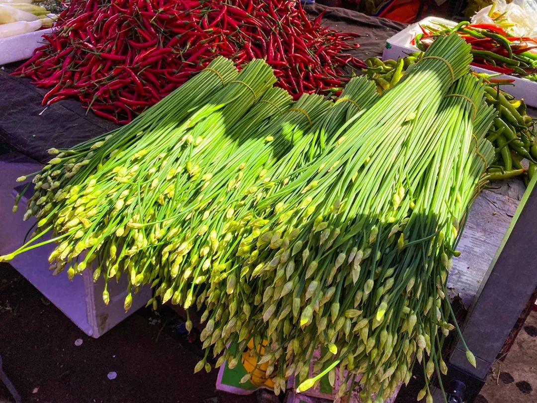 不错挺便宜的早市,附近比较旺的早市