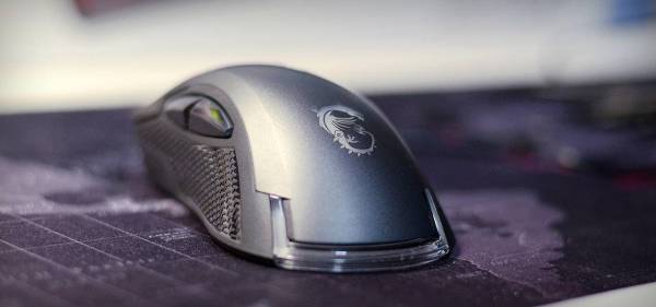 吃鸡鼠标启动项,吃鸡鼠标轻还是重好用