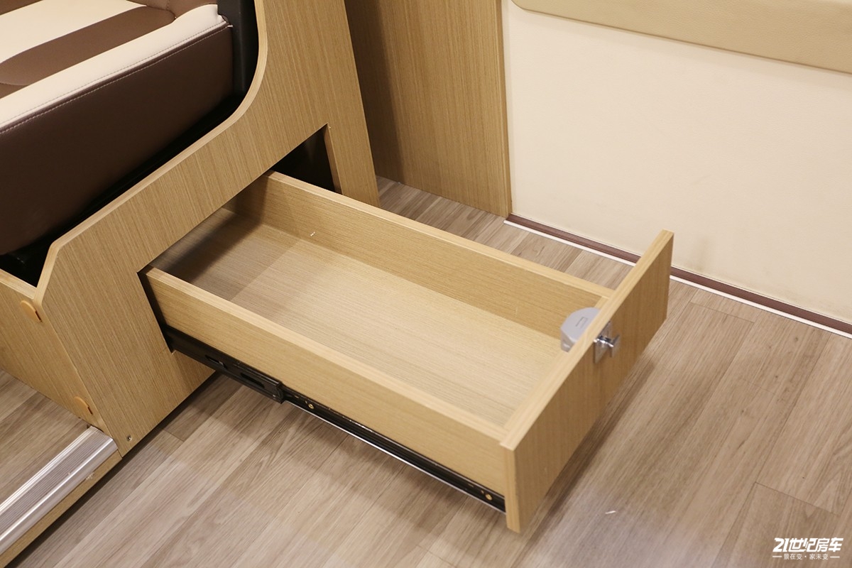 比房车大的房车,五十铃房车dmax升顶越野房车