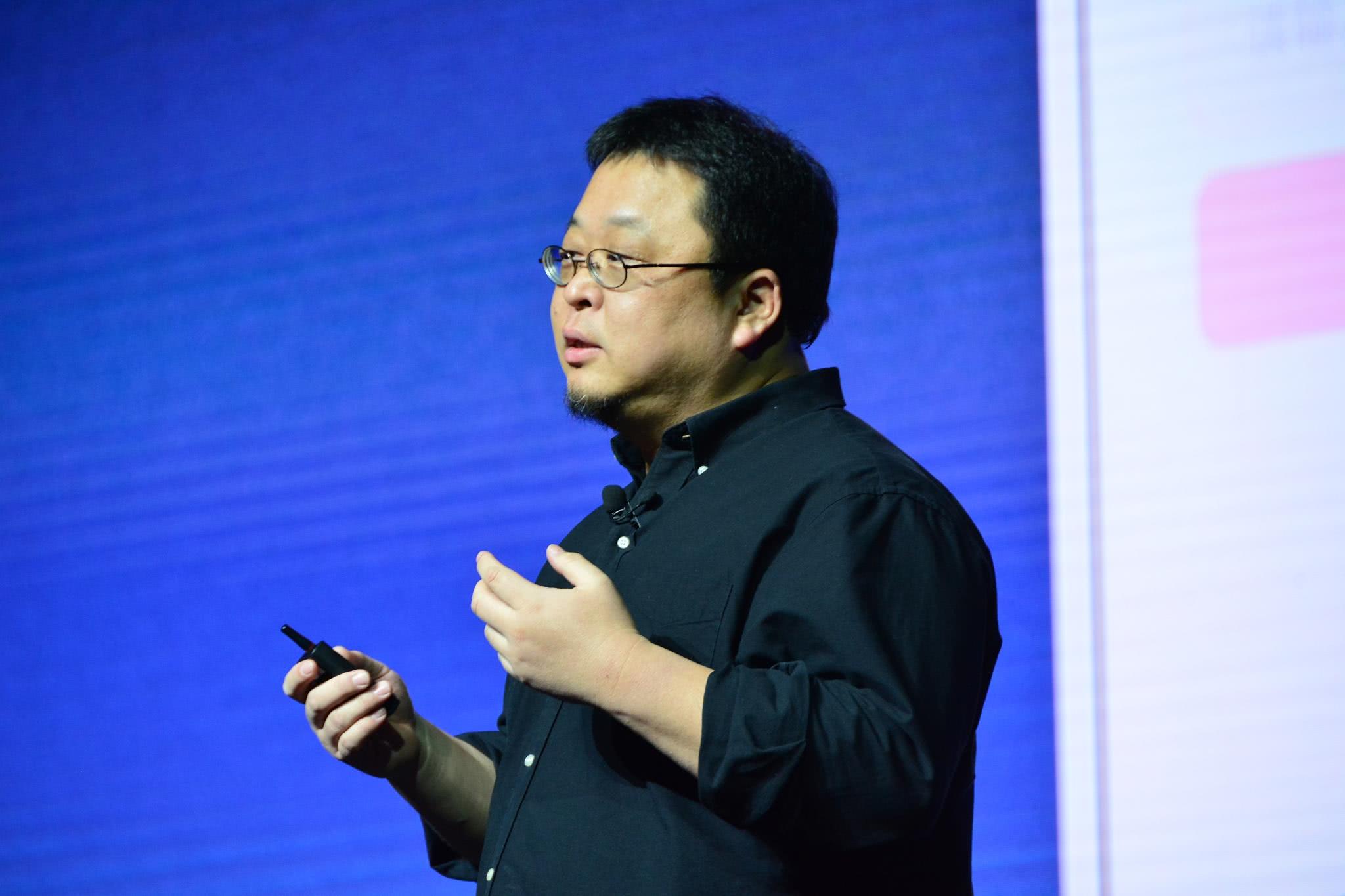 老罗锤子发布会中的四川短视频,锤子发布会2017老罗落泪