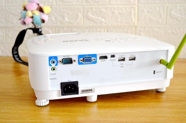 明基投影机如何投影,明基投影怎么扩展