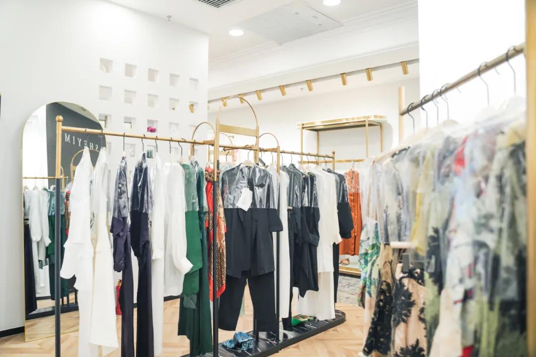 真美服饰女装,真美新服装