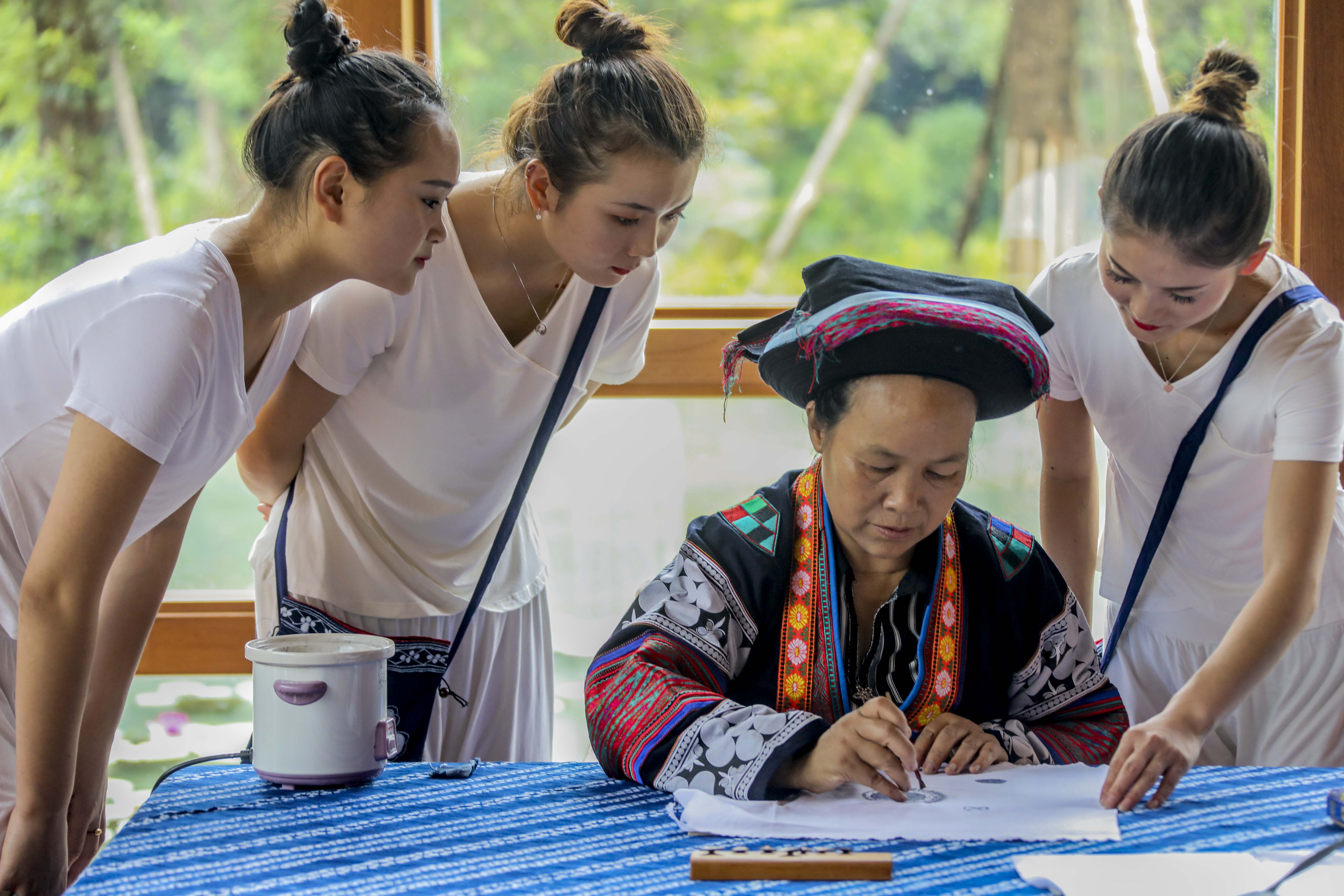 宠爱自己去贵州，定制“黄果树”，一个人潇洒多彩充满愉快的旅行