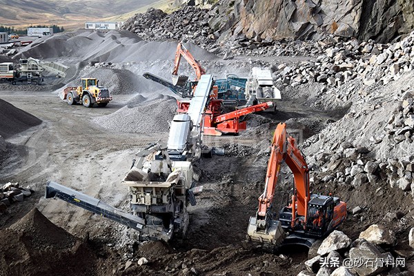 中国的砂石料比发达国家还贵这正常吗？