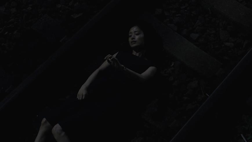 一部充满血腥和人性善恶的电影,极其黑暗展露人性的电影