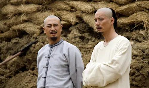 盘点那些利用动物的刑罚，把女犯人扒光衣服，扔进毒蛇蜈蚣坑里