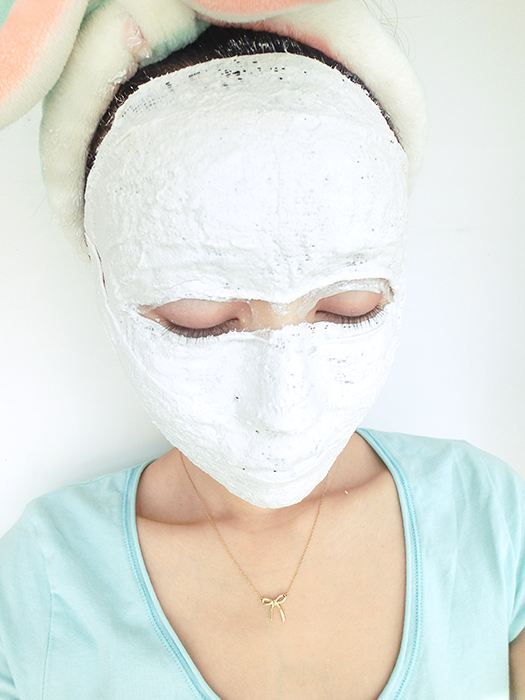 一下变年轻的神奇面膜,死海神奇黑泥面膜