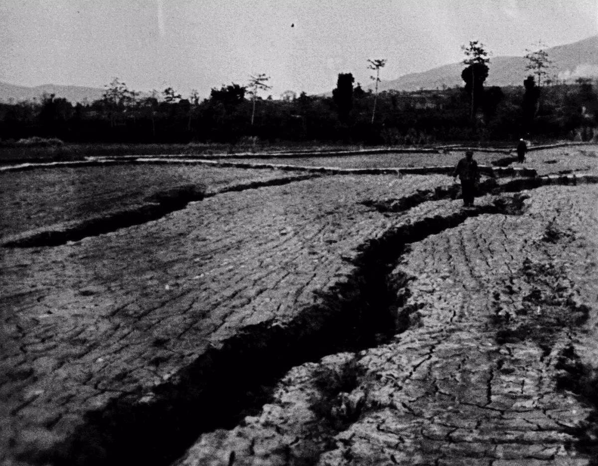 中国地区大地震死亡人数,中国所有地震死亡总人数