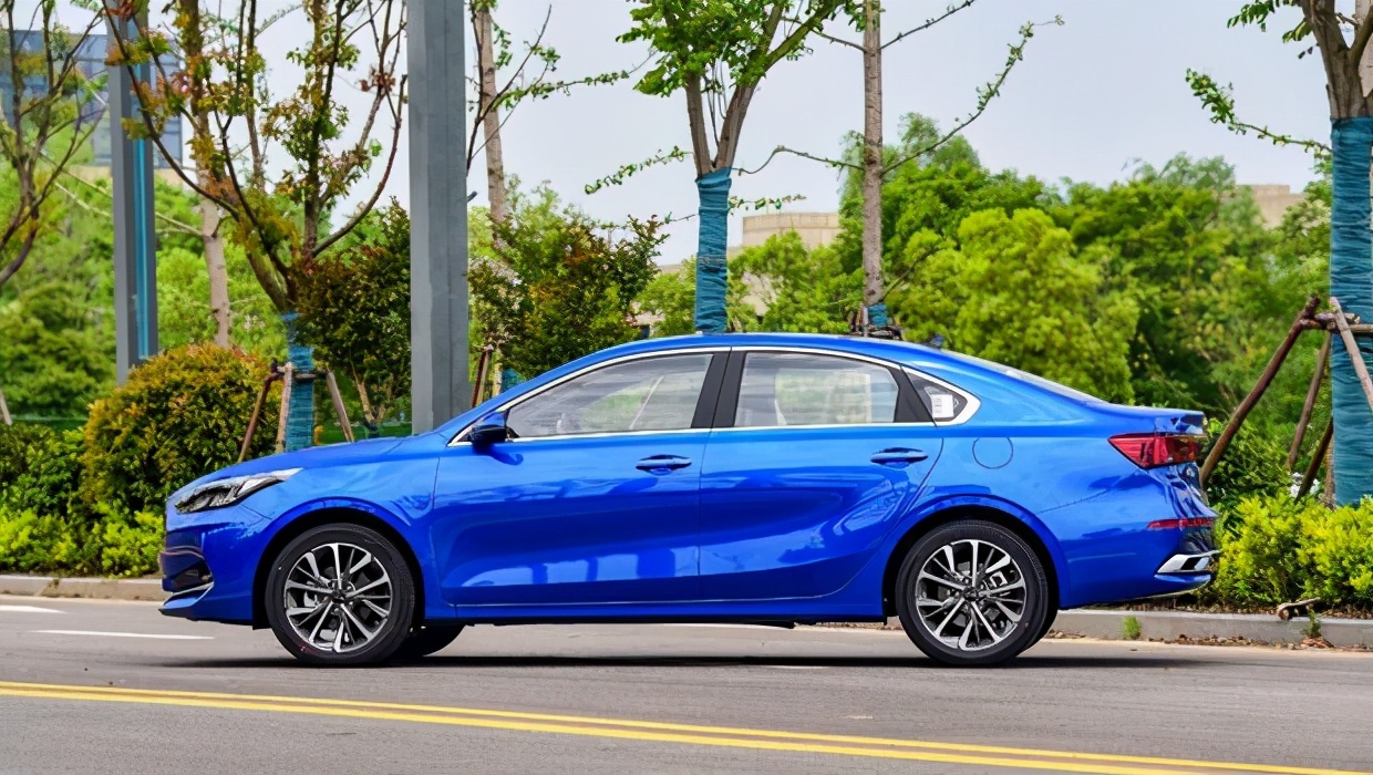 新款k3对比科鲁泽,起亚k3和科鲁泽哪个值得买