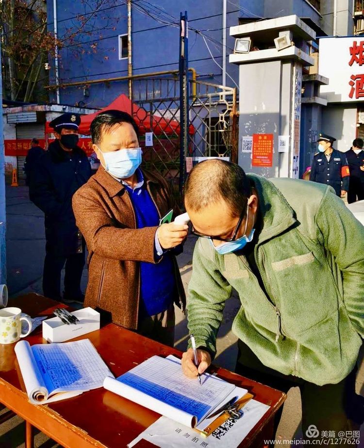 上阳宫到百货楼,疫情下逛西工,期待小街锅贴,王城广场听戏