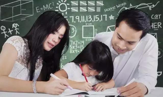 铁路专业铁饭碗,十大热门专业好就业待遇好