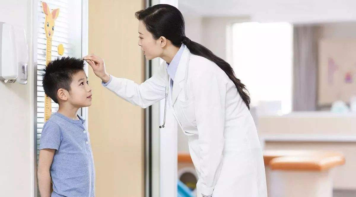 孩子比同龄人矮家长的误区,眼睁睁的看着父母老去却无能为力