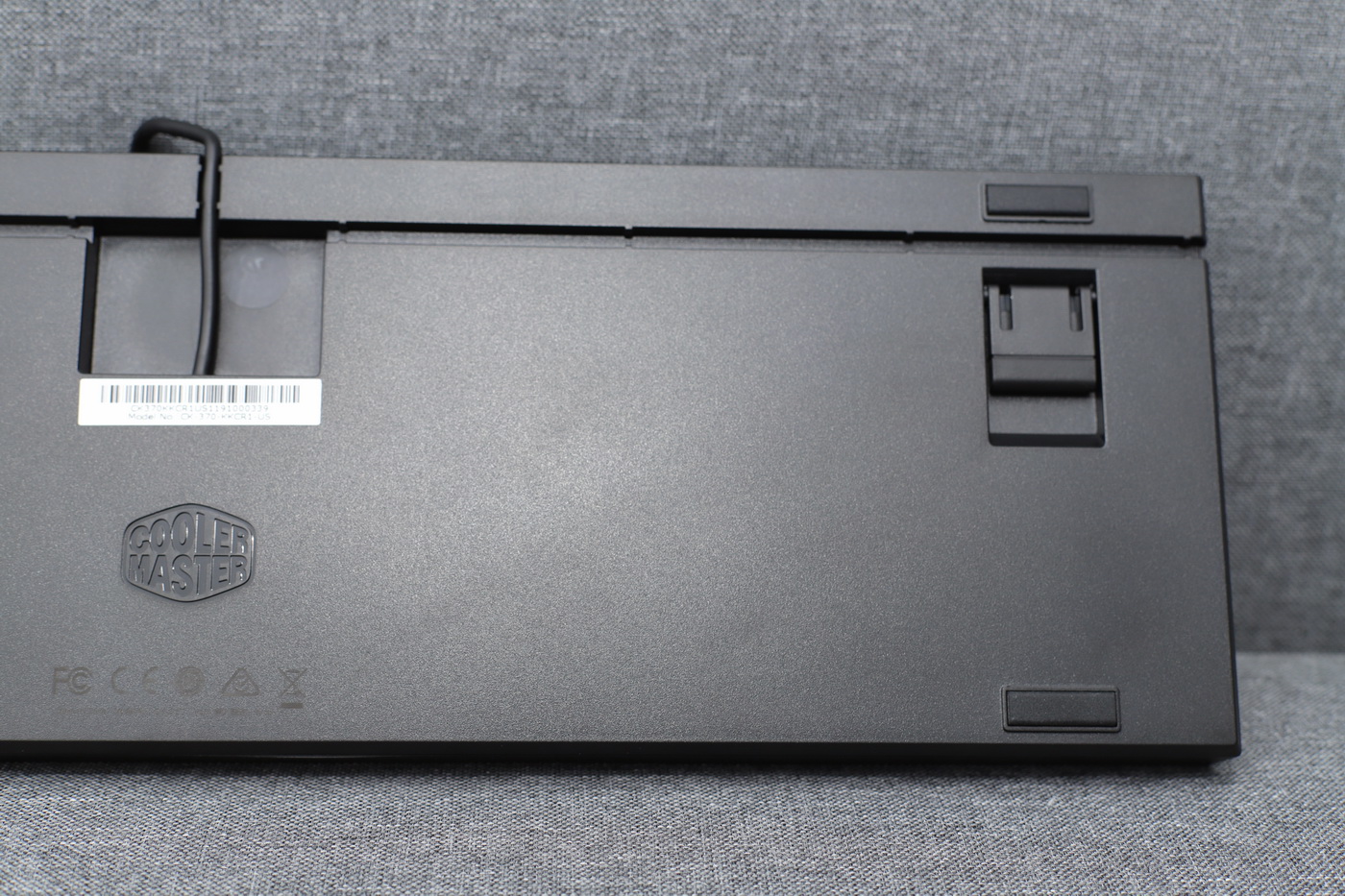 了解樱桃轴入门级机械键盘，从酷冷CK370开始