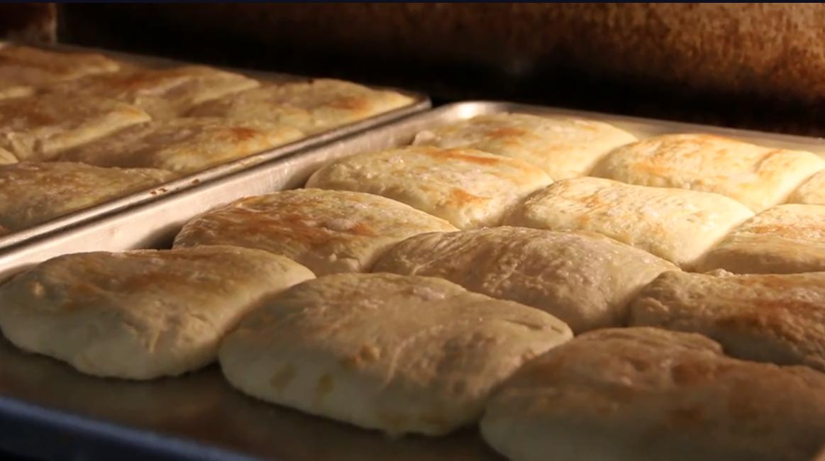 一块6个烧饼老北京酥饼,烧饼一口一个