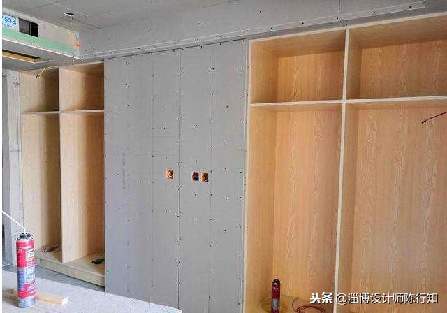 做柜子用颗粒板还是多层实木板好,家装颗粒板多层木工板哪个好