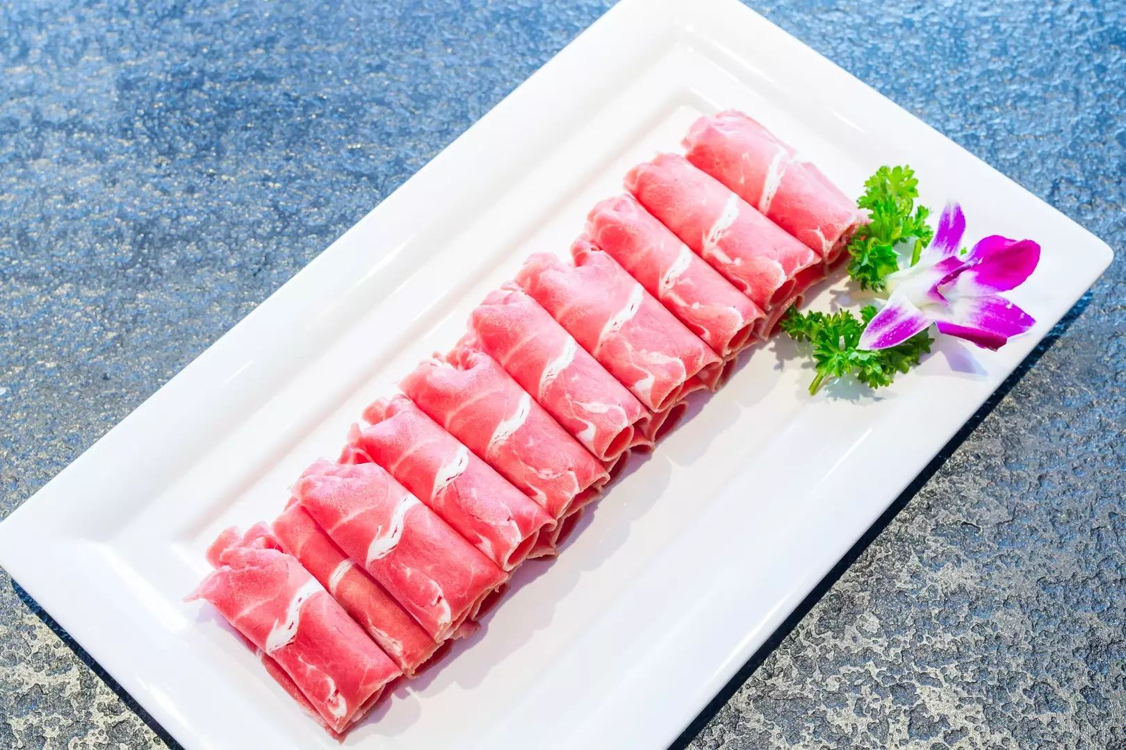 大连有一家特别的火锅店,大连一火锅店