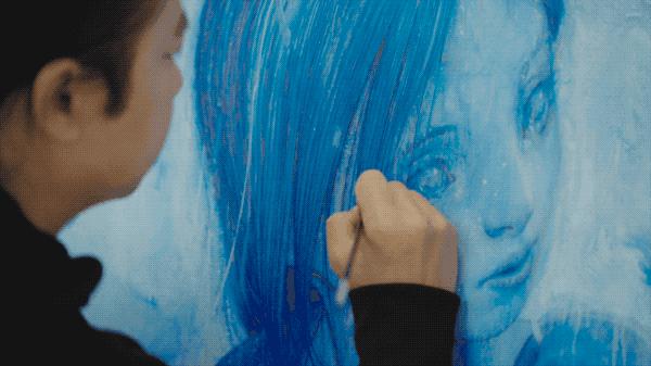 他是吴彦祖、村上隆钟爱的人，连续6年拿下漫画界奥斯卡