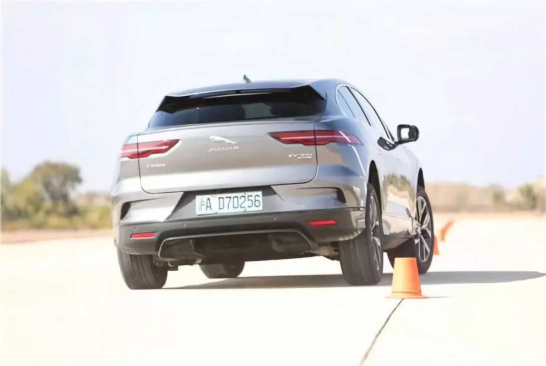 捷豹suv车型i-pace,捷豹纯电i-pace测试