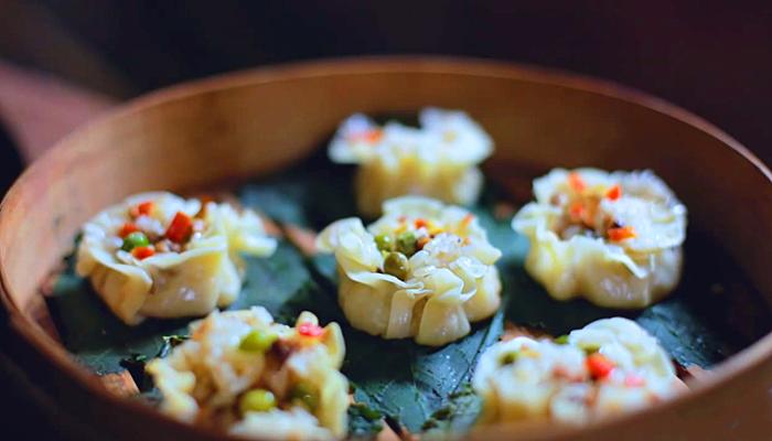 李子柒上山挖野菜视频,李子柒制作全过程视频美食