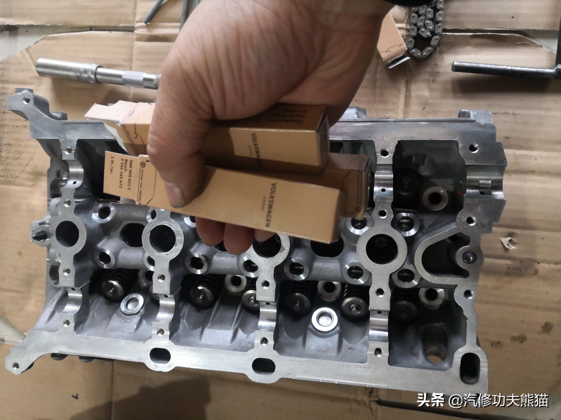 奥迪为何不能解决发动机烧机油,奥迪q5lea888三代发动机烧机油么