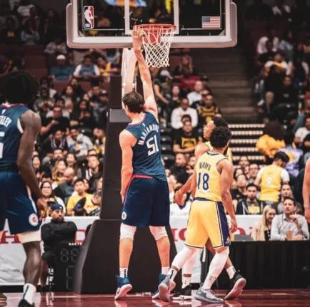 站着扣篮博班,站着扣篮的nba球员