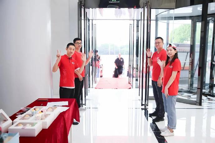 当生日遇上中秋，万茗堂生日节又会碰撞怎样的火花？