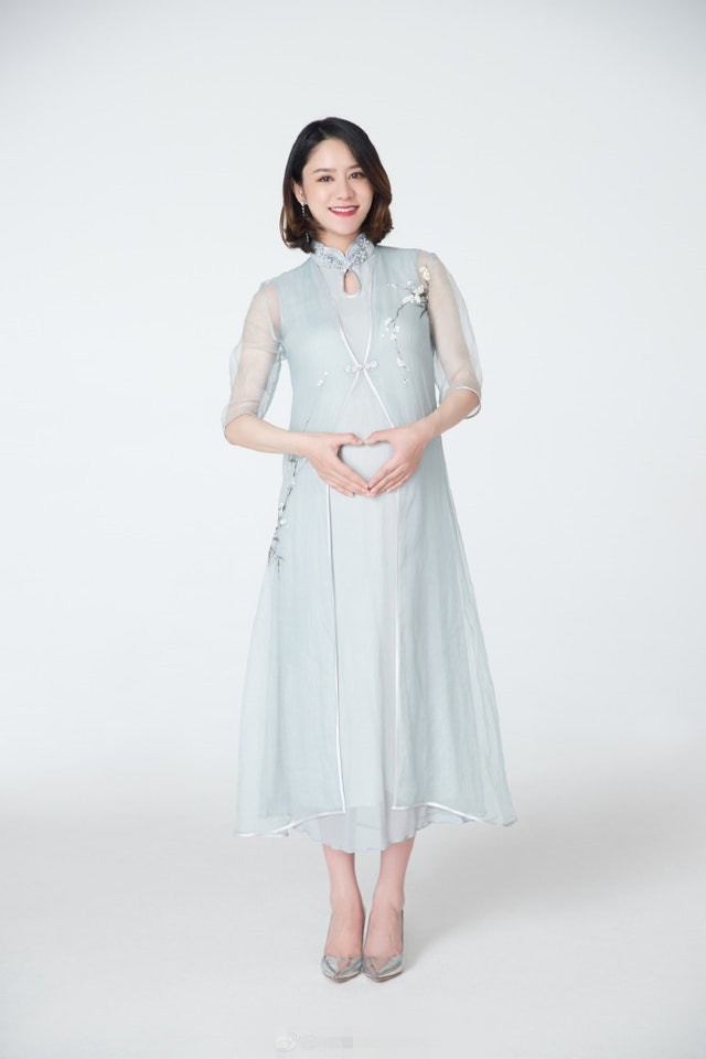 张馨月林峰照片,张馨月林峰和女儿