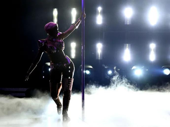 隆胸后适合跳的舞蹈,隆胸舞