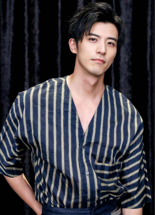 斛珠夫人杨幂大婚,袁雨萱和杨幂的关系