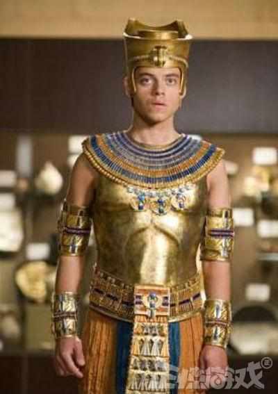 被游戏拯救的自闭少年？如今抱着女明星，登上全球电影最高领奖台