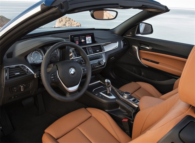 奥迪a3软顶敞篷落地价,奥迪a3敞篷和宝马2系敞篷怎么选