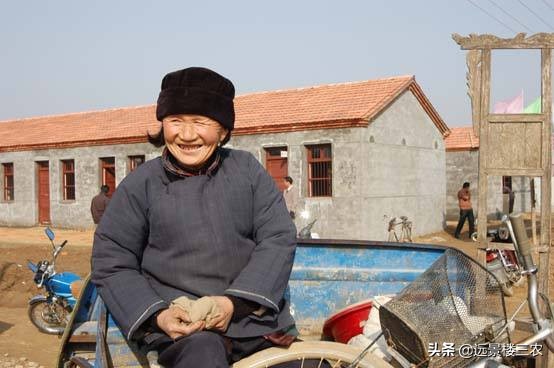 五保户土地承包法,五保户的承包地给确权吗