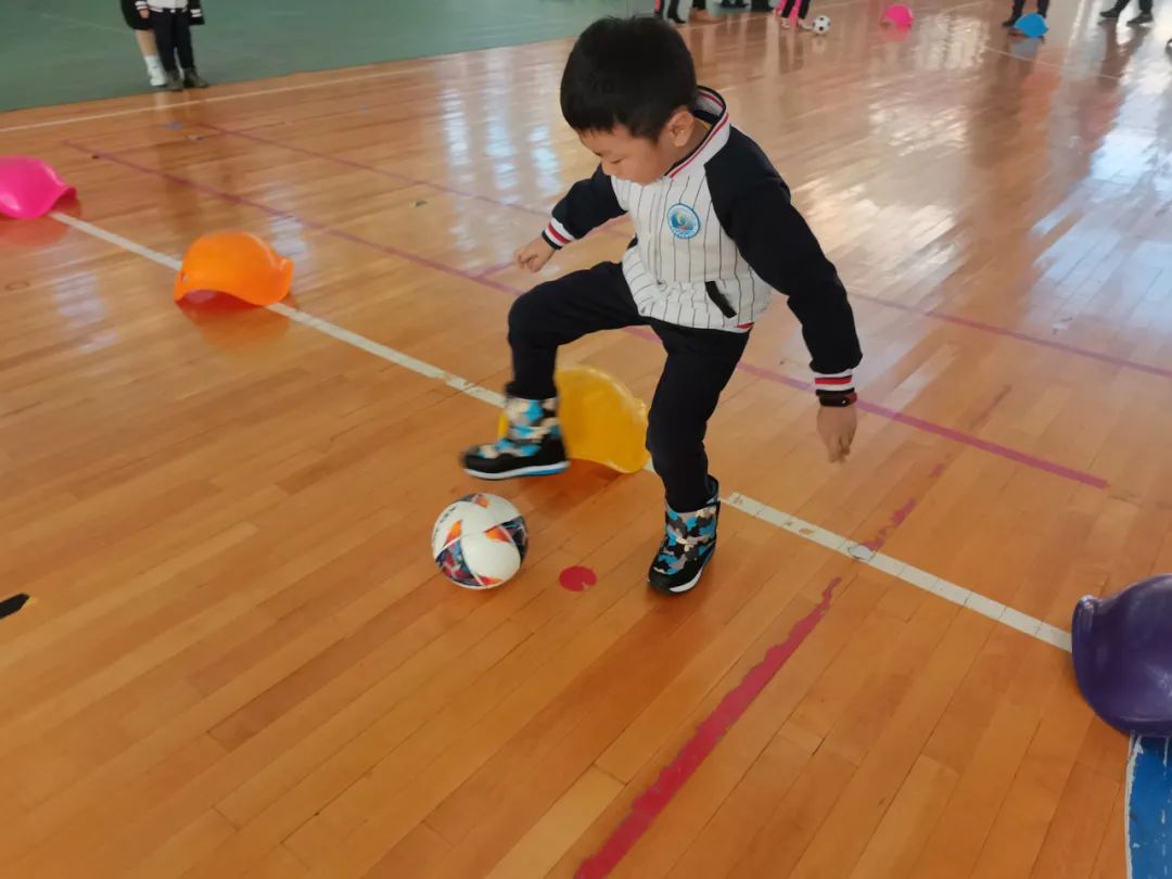 营口市第二届幼儿园足球嘉年华,幼儿园足球特色活动报道