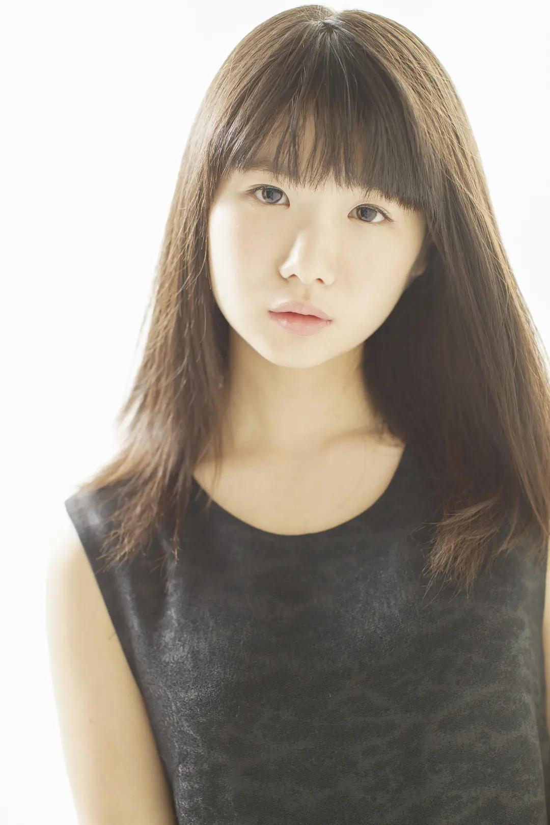 小野花梨，凭借虚构故事来改变世界的少女