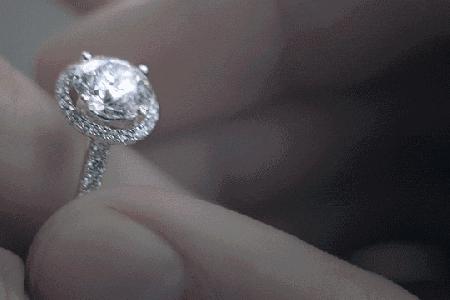 钻石翡翠发黄,翡翠珠宝保养知识大全