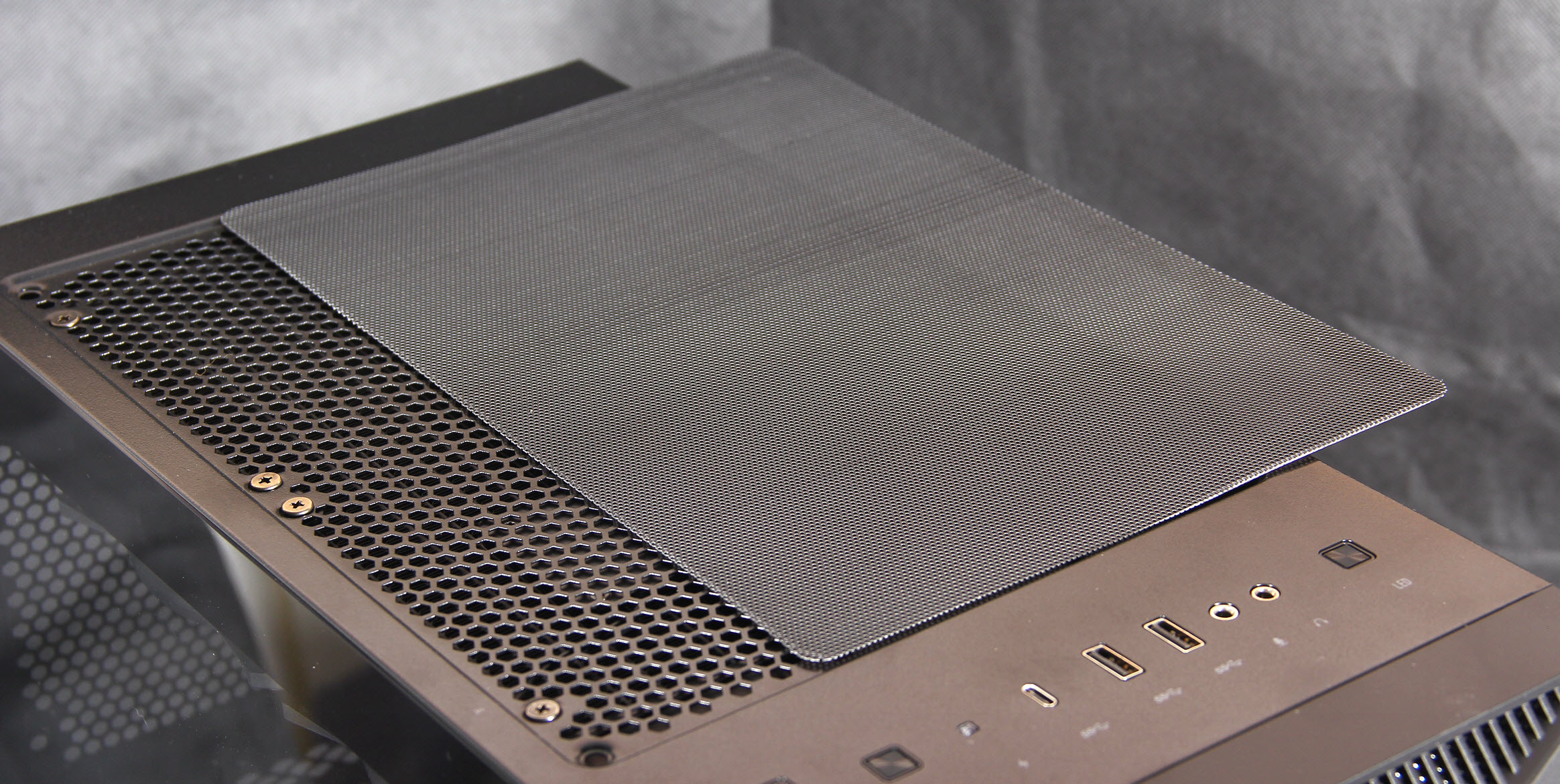 有一种含蓄叫锐龙，明明是个高手，偏偏装作很平庸