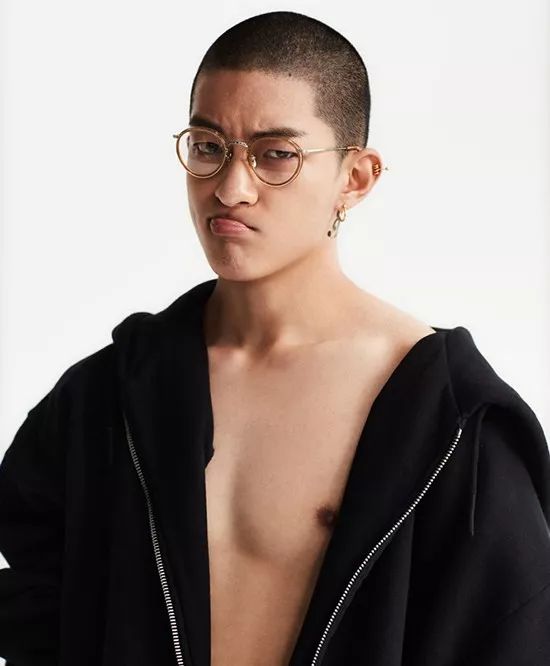 屈楚萧最近的消息数据,屈楚萧火了没