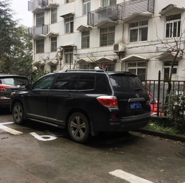 湖南12款丰田汉兰达豪华版,试驾12款丰田汉兰达动力