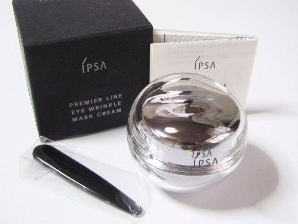 有句话说得好:美不美看脸,老不老看眼