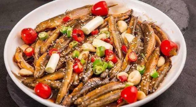 秋季养肺降燥菜谱,秋季养生养肺食谱