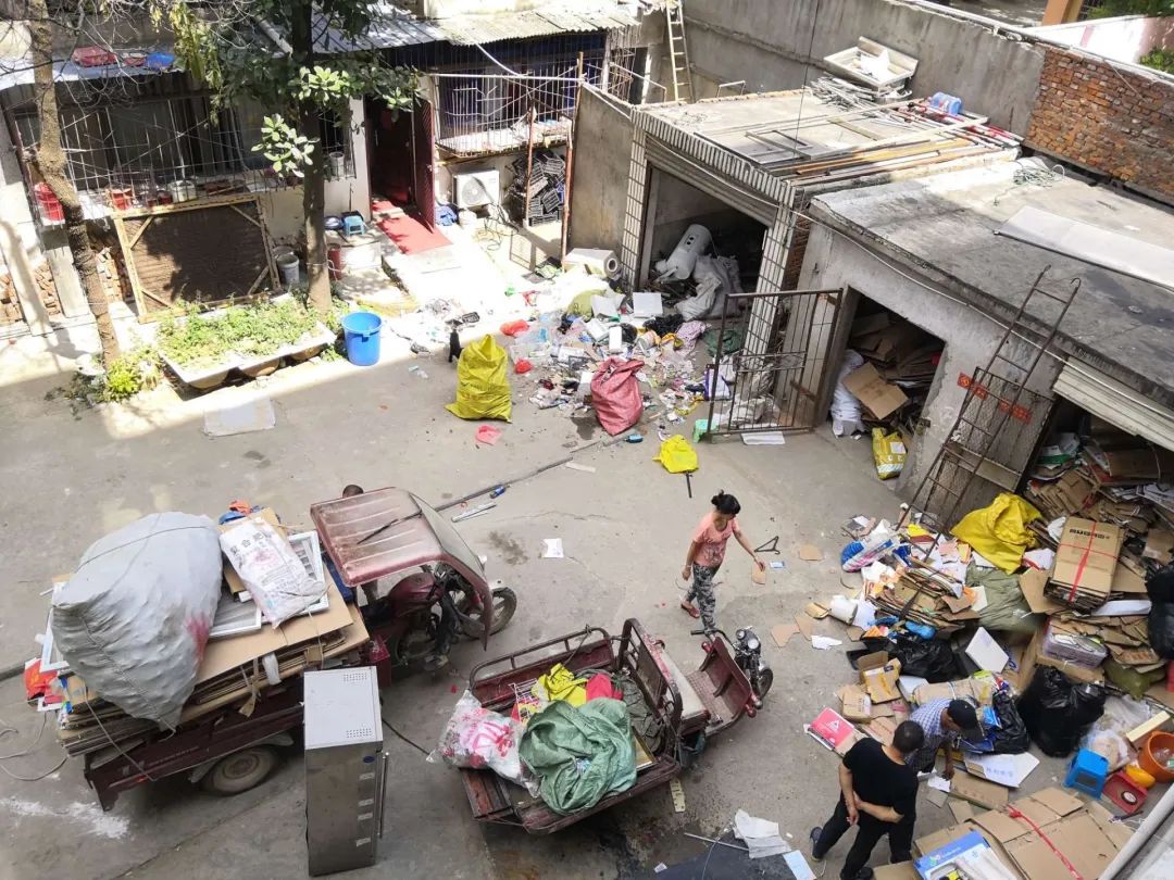 垃圾堆里亿万富翁,致富经垃圾堆里的商机