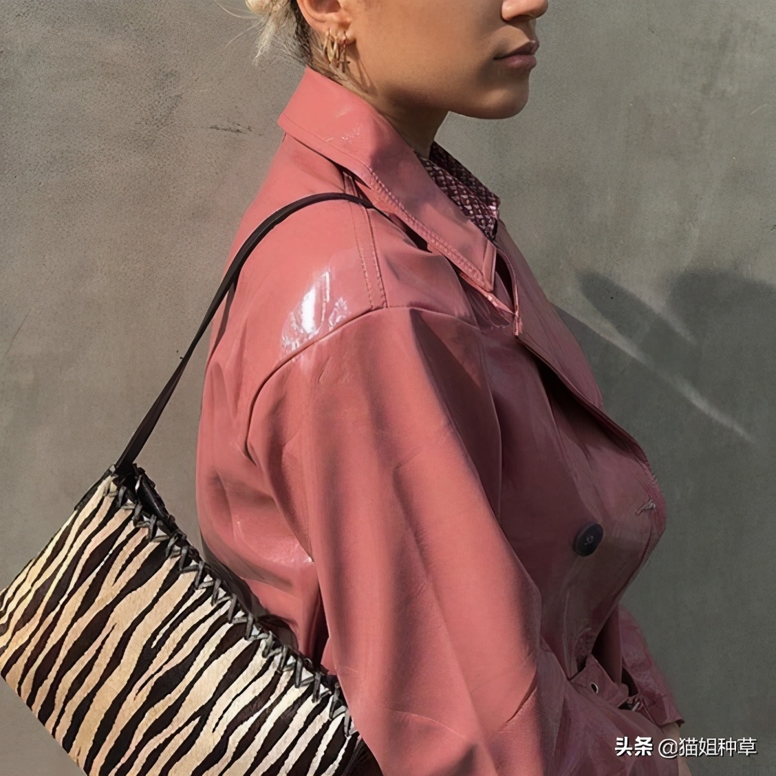 什么皮质的皮衣穿着好看,皮衣如何穿搭秋冬