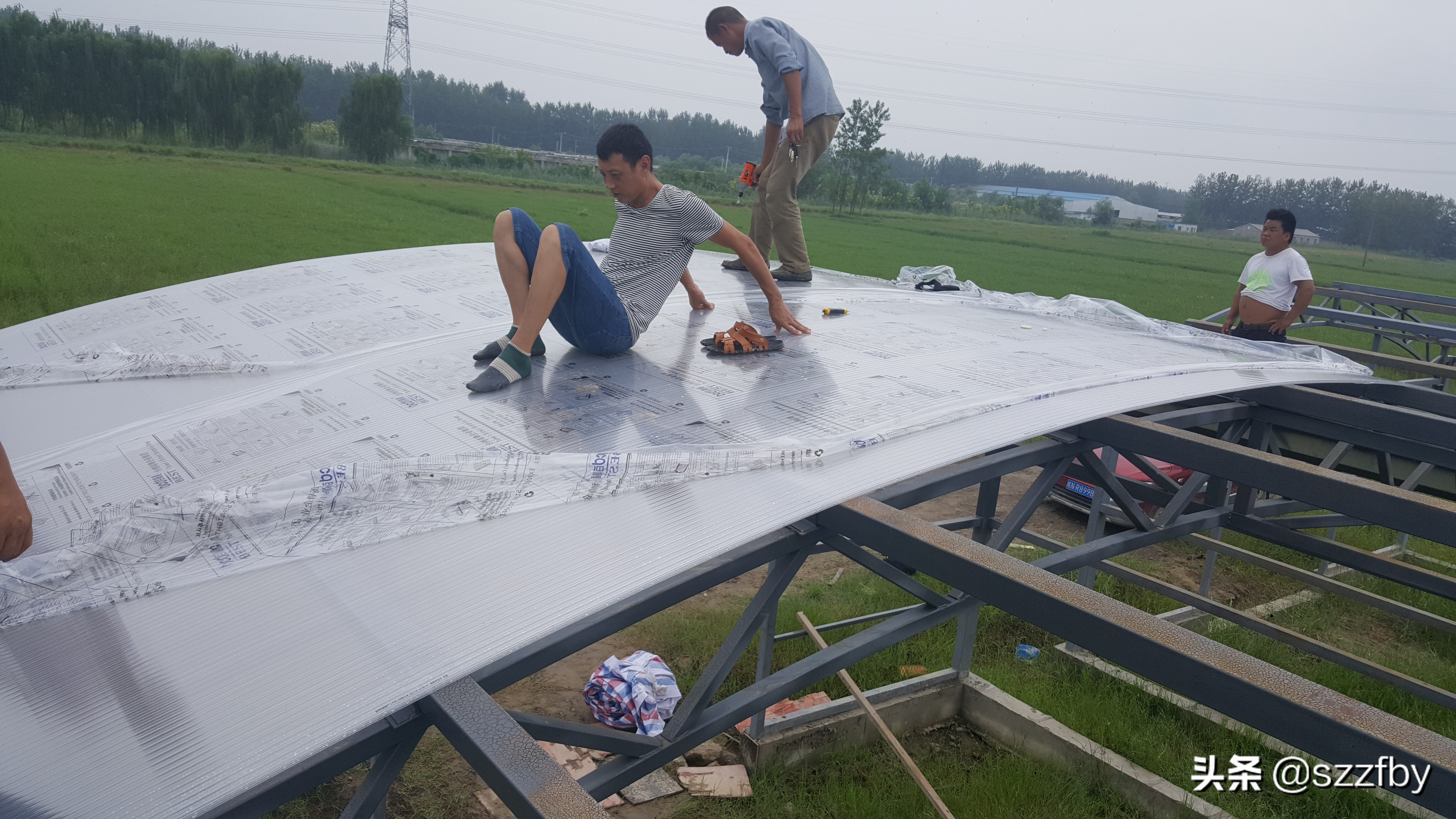 pc透明阳光瓦价格,全透明pc阳光板采光瓦