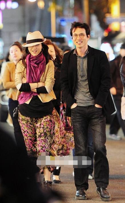 汤唯4岁女儿曝光,原创汤唯3岁女儿罕见曝光