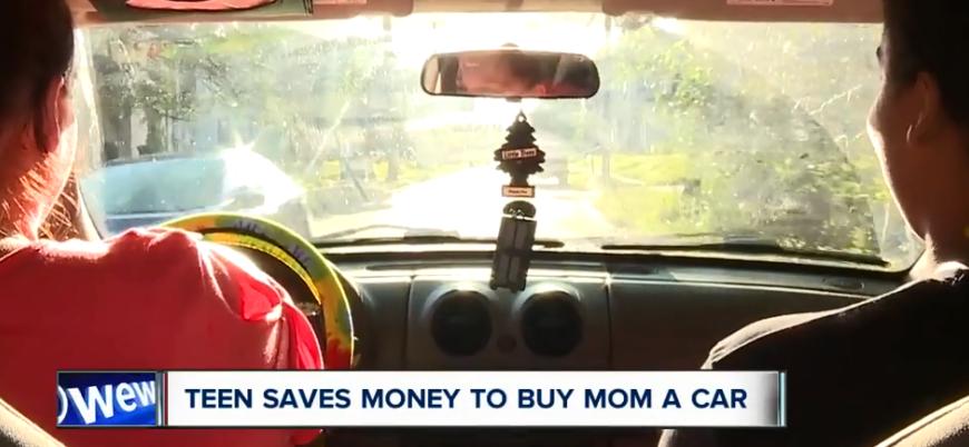 靠打暑期工，美国15岁男孩给妈妈买了辆吉普车