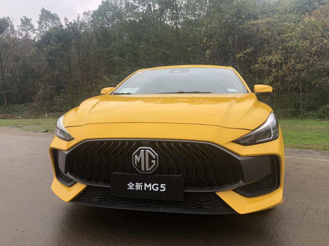 名爵五电子挡把爬坡怎么使用,名爵5亮点