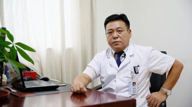 颈动脉狭窄不适合介入治疗怎么办,颈动脉不通怎么治