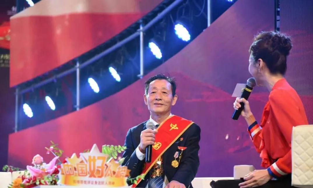 乐善好施被称为“福清哥”记陕西闽发房地产开发公司总经理唐孝标