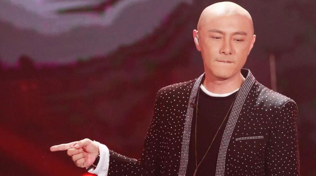 张卫健嗨唱转起来一开始出场,张卫健上嗨唱转起来完整版